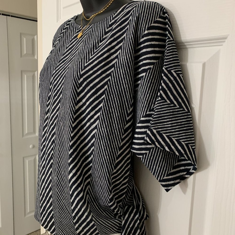 MICHAEL KORS Blue Top Blouse, Size M - Picture 3 of 15